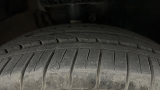 Used 2015 Volkswagen Polo [2014-2020] Comfortline 1.5 (D) Diesel Manual tyres RIGHT FRONT TYRE TREAD VIEW