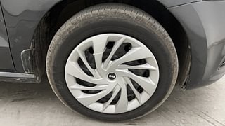 Used 2015 Volkswagen Polo [2014-2020] Comfortline 1.5 (D) Diesel Manual tyres RIGHT FRONT TYRE RIM VIEW