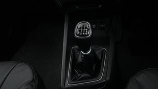 Used 2020 Hyundai Elite i20 [2018-2020] Sportz Plus 1.4 CRDI Diesel Manual interior GEAR  KNOB VIEW