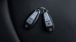 Used 2016 Maruti Suzuki S-Cross [2015-2017] Alpha 1.6 Diesel Manual extra CAR KEY VIEW