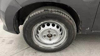 Used 2015 Maruti Suzuki Alto 800 Lxi Petrol Manual tyres LEFT FRONT TYRE RIM VIEW