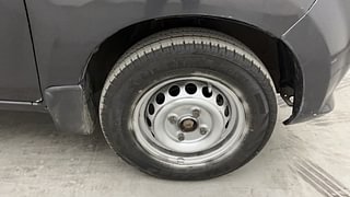 Used 2015 Maruti Suzuki Alto 800 Lxi Petrol Manual tyres RIGHT FRONT TYRE RIM VIEW