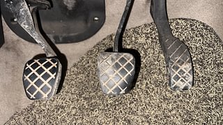 Used 2014 Volkswagen Polo [2010-2014] Highline 1.2 (D) Diesel Manual interior PEDALS VIEW
