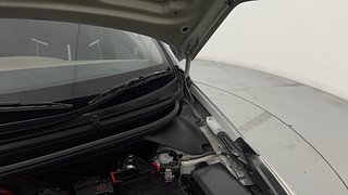 Used 2020 Hyundai Elite i20 [2018-2020] Sportz Plus 1.4 CRDI Diesel Manual engine ENGINE LEFT SIDE HINGE & APRON VIEW