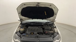 Used 2016 volkswagen Vento 1.5L Highline Diesel Diesel Manual engine ENGINE & BONNET OPEN FRONT VIEW
