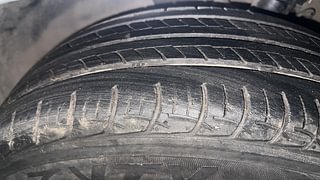 Used 2020 Hyundai Elite i20 [2018-2020] Sportz Plus 1.4 CRDI Diesel Manual tyres LEFT FRONT TYRE TREAD VIEW