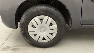 Used 2021 Maruti Suzuki Alto 800 LXi (O) Petrol Manual tyres LEFT FRONT TYRE RIM VIEW