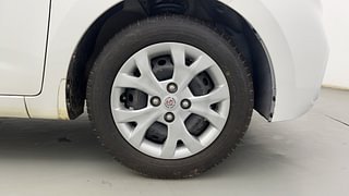 Used 2019 Hyundai Xcent S Petrol Manual tyres RIGHT FRONT TYRE RIM VIEW