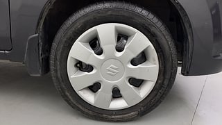 Used 2015 Maruti Suzuki Alto K10 [2014-2019] VXI AMT Petrol Automatic tyres RIGHT FRONT TYRE RIM VIEW