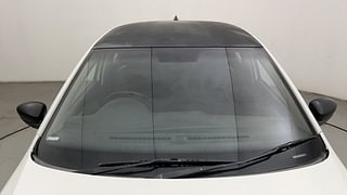 Used 2014 Volkswagen Polo [2010-2014] Highline 1.2 (D) Diesel Manual exterior FRONT WINDSHIELD VIEW