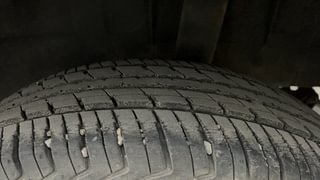 Used 2018 Renault Kwid [2017-2019] RXT 1.0 SCE Special (O) Petrol Manual tyres LEFT REAR TYRE TREAD VIEW
