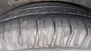 Used 2010 Hyundai i10 Magna 1.2 Petrol Manual tyres RIGHT REAR TYRE TREAD VIEW