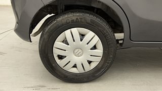 Used 2021 Maruti Suzuki Alto 800 LXi (O) Petrol Manual tyres RIGHT REAR TYRE RIM VIEW