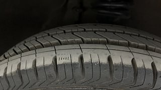 Used 2015 Maruti Suzuki Alto 800 Lxi Petrol Manual tyres RIGHT FRONT TYRE TREAD VIEW