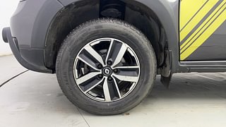 Used 2018 Renault Duster [2015-2019] 85 PS RXS MT Diesel Manual tyres LEFT FRONT TYRE RIM VIEW