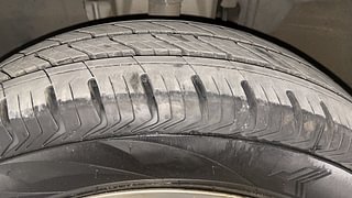 Used 2021 Renault Triber RXZ AMT Petrol Automatic tyres LEFT FRONT TYRE TREAD VIEW