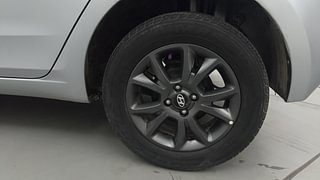 Used 2020 Hyundai Elite i20 [2018-2020] Sportz Plus 1.4 CRDI Diesel Manual tyres LEFT REAR TYRE RIM VIEW