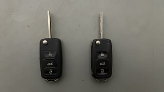 Used 2014 Volkswagen Polo [2010-2014] Highline 1.2 (D) Diesel Manual extra CAR KEY VIEW