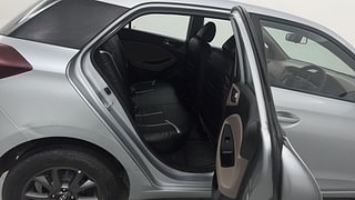 Used 2020 Hyundai Elite i20 [2018-2020] Sportz Plus 1.4 CRDI Diesel Manual interior RIGHT SIDE REAR DOOR CABIN VIEW