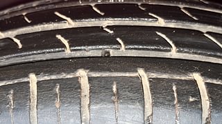 Used 2021 Hyundai Grand i10 Nios Sportz 1.2 Kappa VTVT Petrol Manual tyres LEFT FRONT TYRE TREAD VIEW