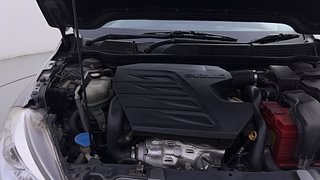 Used 2016 Maruti Suzuki S-Cross [2015-2017] Alpha 1.6 Diesel Manual engine ENGINE RIGHT SIDE HINGE & APRON VIEW
