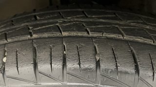 Used 2021 Maruti Suzuki Alto 800 LXi (O) Petrol Manual tyres LEFT FRONT TYRE TREAD VIEW