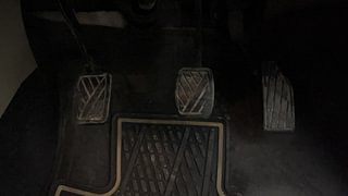 Used 2018 Maruti Suzuki Dzire [2017-2020] VDI Diesel Manual interior PEDALS VIEW