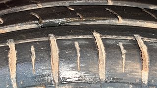 Used 2021 Hyundai Grand i10 Nios Sportz 1.2 Kappa VTVT Petrol Manual tyres RIGHT FRONT TYRE TREAD VIEW