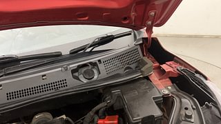 Used 2021 Nissan Magnite XV Premium Turbo Dual Tone Petrol Manual engine ENGINE LEFT SIDE HINGE & APRON VIEW