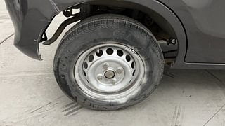 Used 2015 Maruti Suzuki Alto 800 Lxi Petrol Manual tyres RIGHT REAR TYRE RIM VIEW
