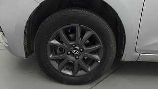 Used 2020 Hyundai Elite i20 [2018-2020] Sportz Plus 1.4 CRDI Diesel Manual tyres LEFT FRONT TYRE RIM VIEW