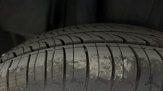 Used 2018 Maruti Suzuki Dzire [2017-2020] VDI Diesel Manual tyres RIGHT REAR TYRE TREAD VIEW