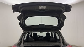 Used 2018 Renault Kwid [2017-2019] RXT 1.0 SCE Special (O) Petrol Manual interior DICKY DOOR OPEN VIEW