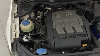 Used 2014 Volkswagen Polo [2010-2014] Highline 1.2 (D) Diesel Manual engine ENGINE RIGHT SIDE VIEW