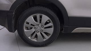 Used 2016 Maruti Suzuki S-Cross [2015-2017] Alpha 1.6 Diesel Manual tyres RIGHT REAR TYRE RIM VIEW