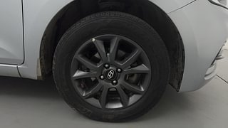 Used 2020 Hyundai Elite i20 [2018-2020] Sportz Plus 1.4 CRDI Diesel Manual tyres RIGHT FRONT TYRE RIM VIEW