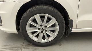 Used 2016 volkswagen Vento 1.5L Highline Diesel Diesel Manual tyres LEFT FRONT TYRE RIM VIEW