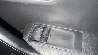 Used 2019 Volkswagen Ameo [2016-2020] Trendline 1.5L (D) Diesel Manual top_features Power windows