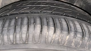 Used 2011 Hyundai i20 [2008-2012] Asta 1.2 Petrol Manual tyres RIGHT REAR TYRE TREAD VIEW