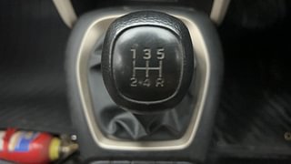 Used 2019 Hyundai New Santro 1.1 Sportz CNG Petrol+cng Manual interior GEAR  KNOB VIEW