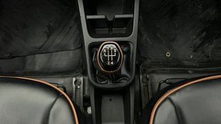 Used 2021 Renault Kwid CLIMBER 1.0 Opt Petrol Manual interior GEAR  KNOB VIEW