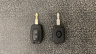 Used 2021 Renault Kwid CLIMBER 1.0 Opt Petrol Manual extra CAR KEY VIEW
