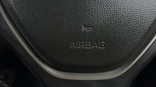 Used 2014 Hyundai Elite i20 [2014-2018] Asta 1.2 Petrol Manual top_features Airbags