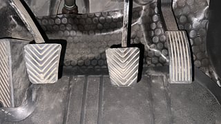 Used 2014 Hyundai Elite i20 [2014-2018] Asta 1.2 Petrol Manual interior PEDALS VIEW