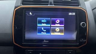 Used 2020 Renault Kwid CLIMBER 1.0 AMT Opt Petrol Automatic top_features Touch screen infotainment system