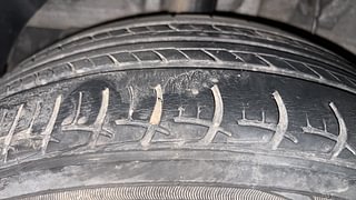 Used 2014 Hyundai Elite i20 [2014-2018] Asta 1.2 Petrol Manual tyres RIGHT REAR TYRE TREAD VIEW