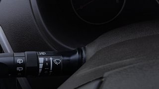Used 2011 Hyundai i20 [2008-2012] Asta 1.2 Petrol Manual top_features Rain sensing wipers