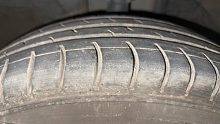 Used 2020 Renault Kwid CLIMBER 1.0 AMT Opt Petrol Automatic tyres RIGHT FRONT TYRE TREAD VIEW