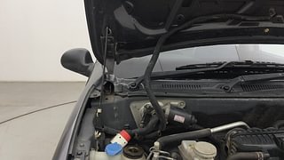 Used 2020 Maruti Suzuki Alto 800 LXI CNG Petrol+cng Manual engine ENGINE RIGHT SIDE HINGE & APRON VIEW