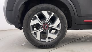 Used 2020 Kia Sonet GTX Plus 1.0 iMT Petrol Manual tyres RIGHT REAR TYRE RIM VIEW